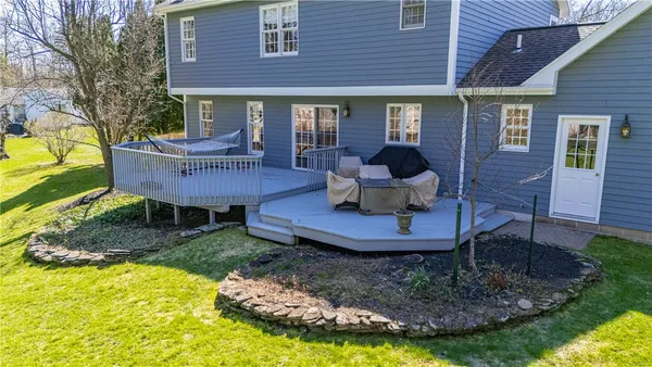 $439,900 | 3 Stonefield Place, Mendon, NY 14472