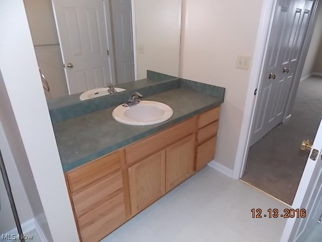 823 Nela View Road Cleveland Heights, OH 44112 - Photo 3 of 20
