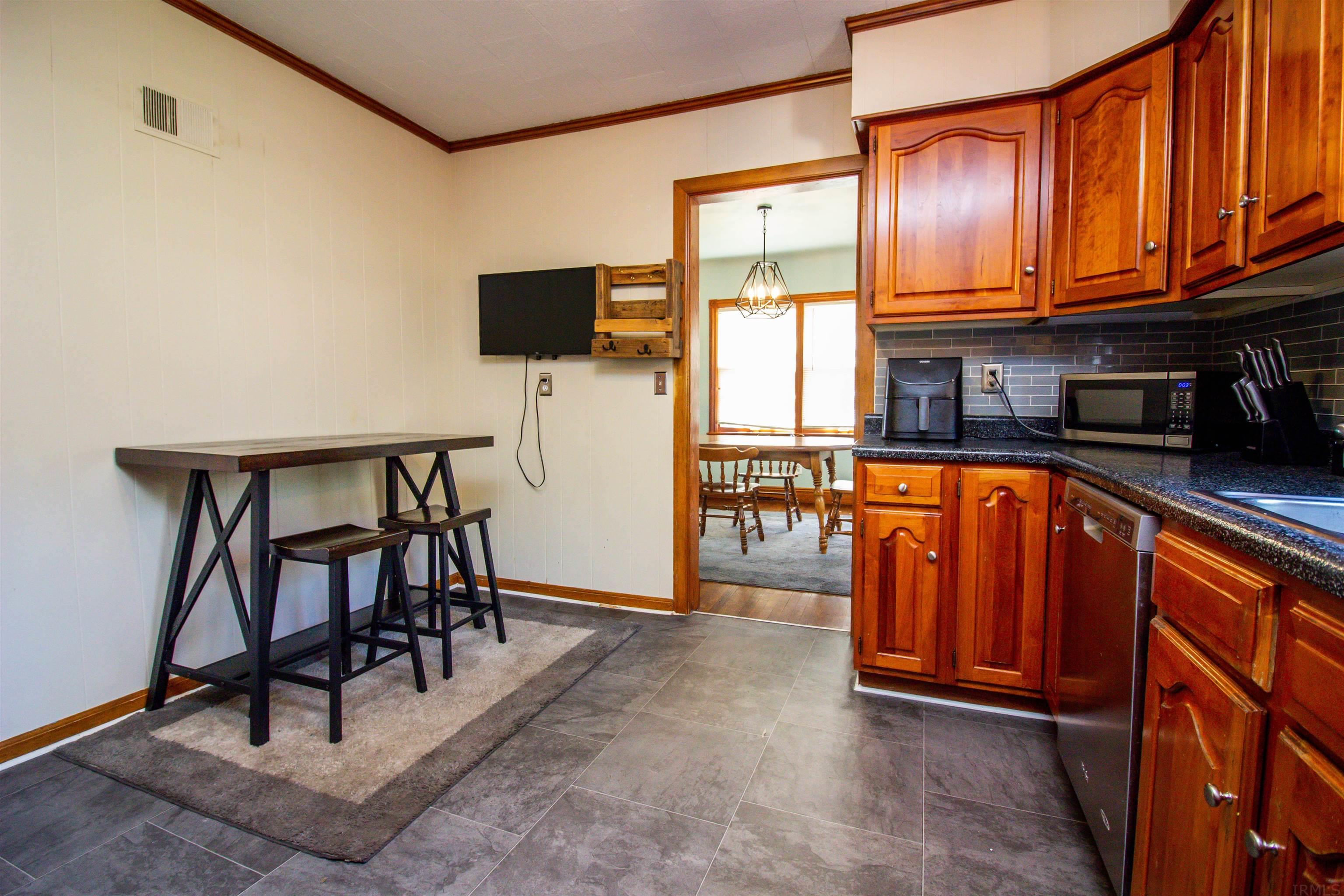 2225 Springfield Avenue Fort Wayne, IN 46805 - Photo 12 of 29