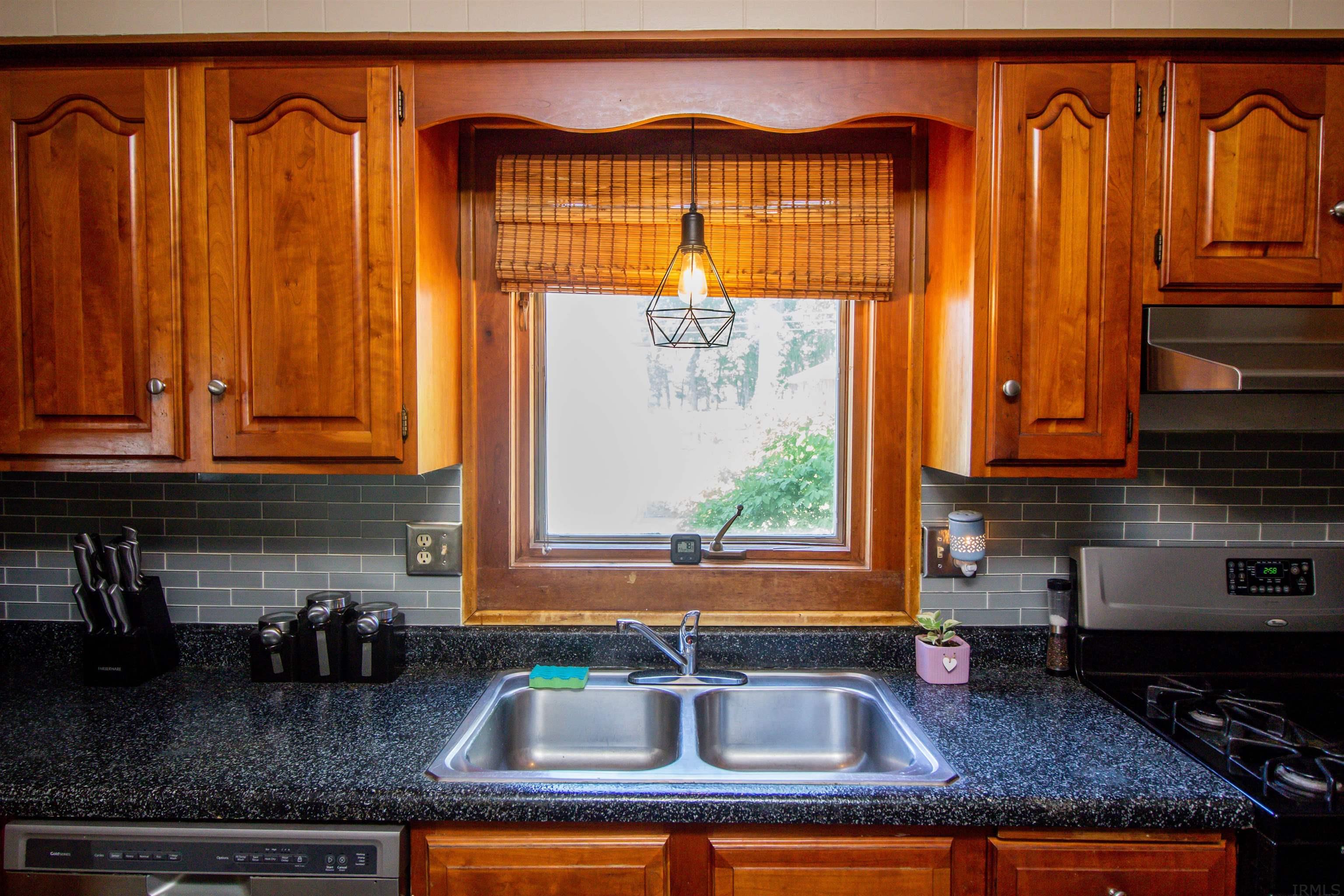 2225 Springfield Avenue Fort Wayne, IN 46805 - Photo 13 of 29