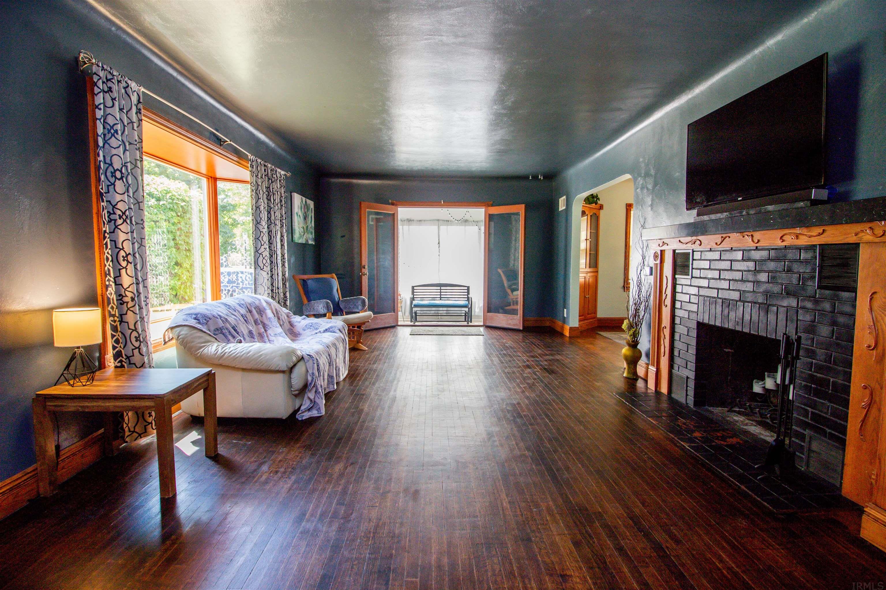 2225 Springfield Avenue Fort Wayne, IN 46805 - Photo 3 of 29