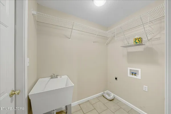 $374,900 | 8416 Graceland Road, Corryton, TN 37721