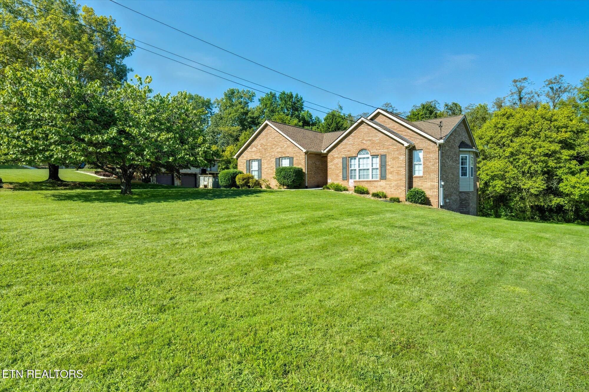 8416 Graceland Road Corryton, TN 37721 - Photo 2 of 21 02-8416-Graceland-Rd-Corryton-TN-2