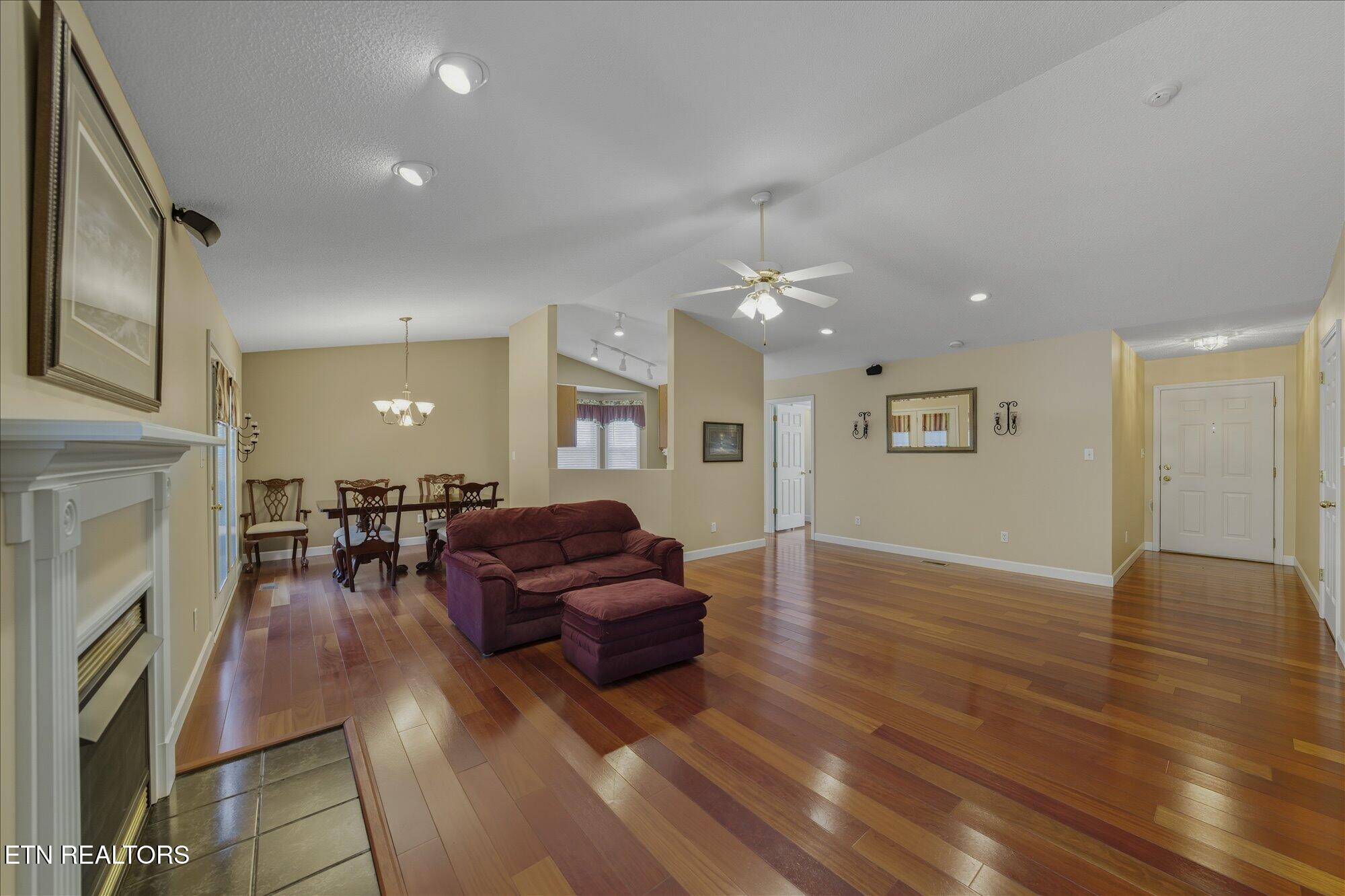 8416 Graceland Road Corryton, TN 37721 - Photo 6 of 21 06-8416-Graceland-Rd-Corryton-TN-6