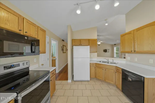 $374,900 | 8416 Graceland Road, Corryton, TN 37721