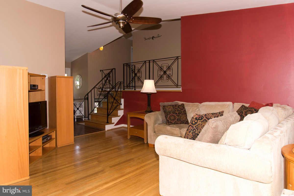 8814 Gateshead Road Alexandria, VA 22309 - Photo 2 of 30 Living Room