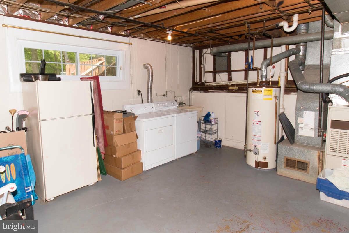 8814 Gateshead Road Alexandria, VA 22309 - Photo 21 of 30 Interior (General)