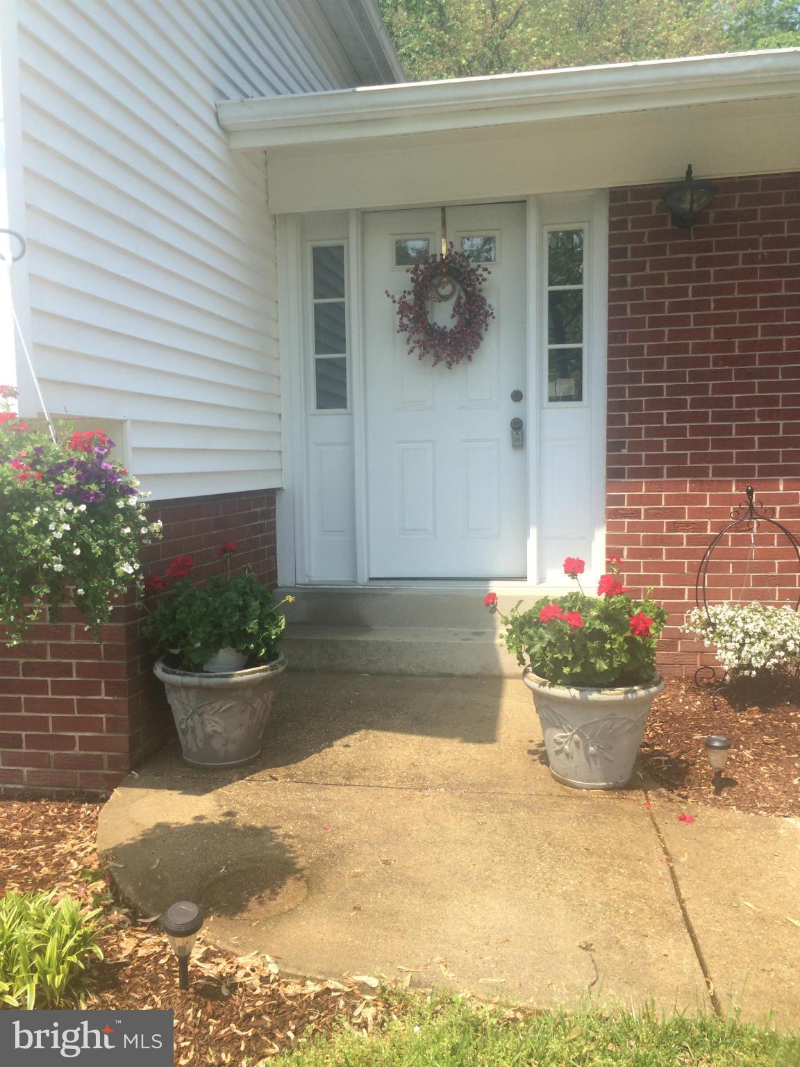 8814 Gateshead Road Alexandria, VA 22309 - Photo 23 of 30 Exterior (Front)