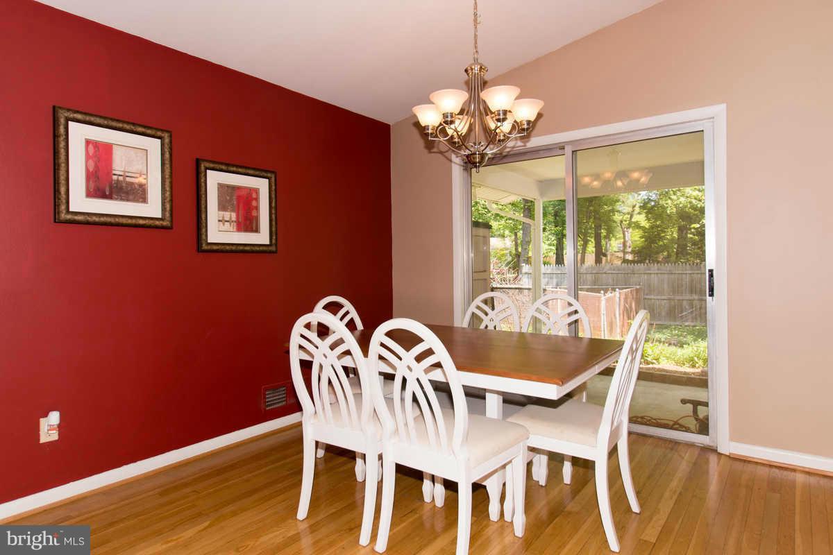8814 Gateshead Road Alexandria, VA 22309 - Photo 4 of 30 Dining Room