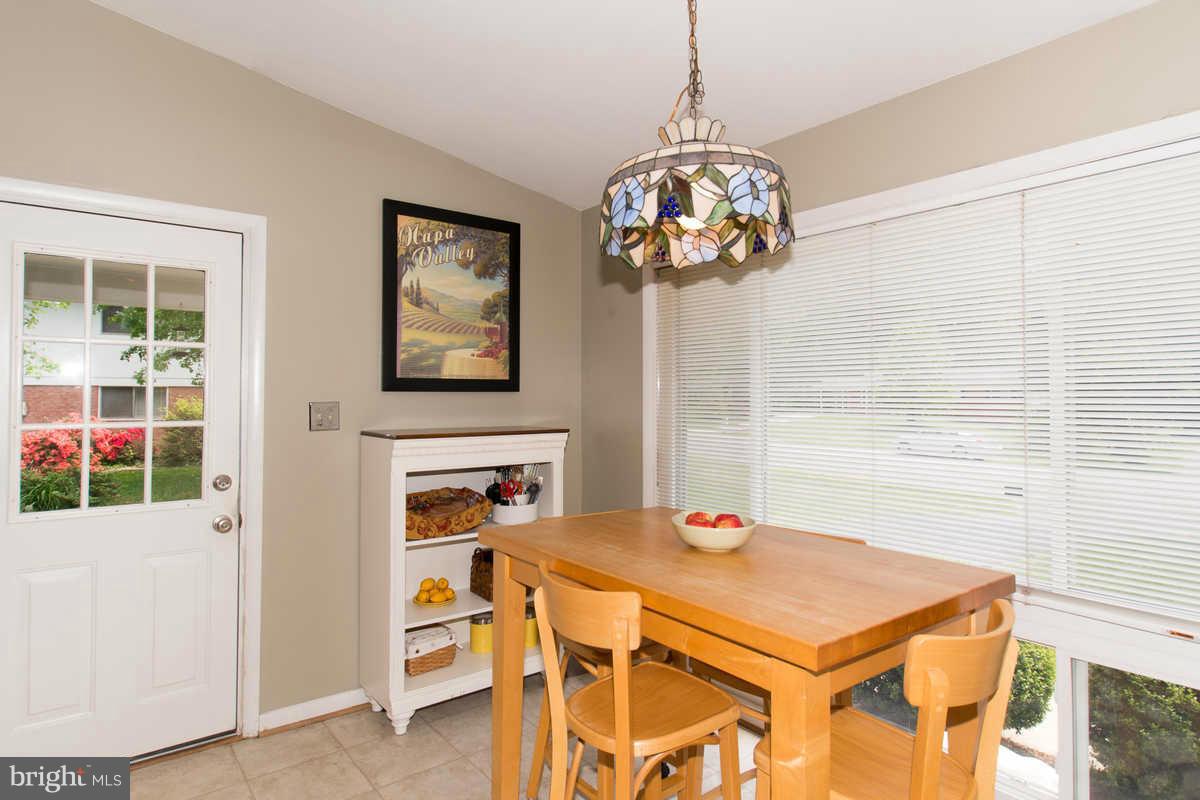 8814 Gateshead Road Alexandria, VA 22309 - Photo 6 of 30 Kitchen