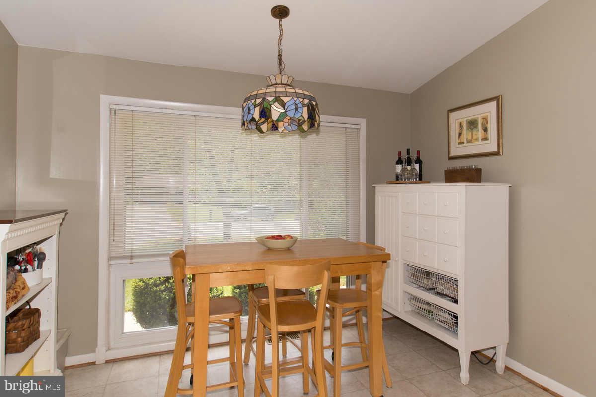 8814 Gateshead Road Alexandria, VA 22309 - Photo 8 of 30 Kitchen