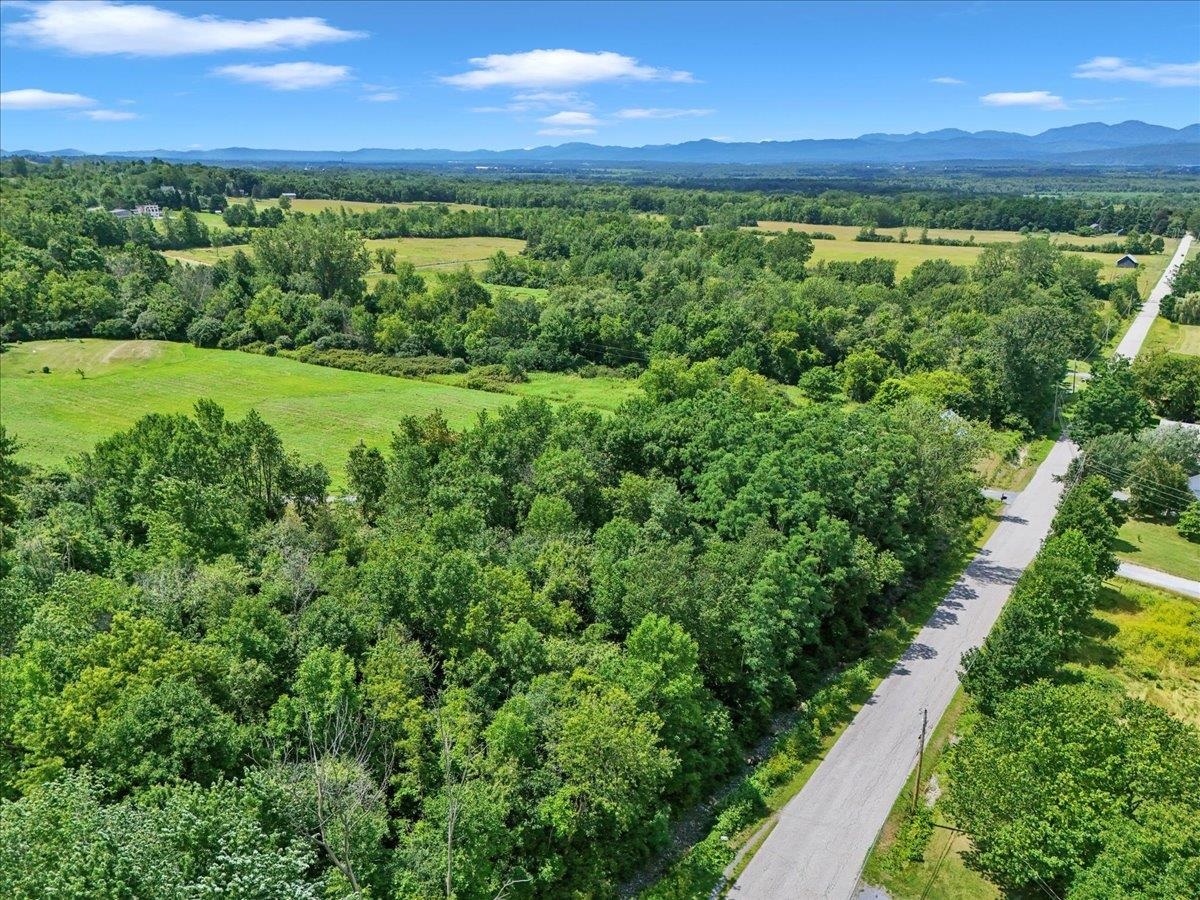 518 Dakin Road Ferrisburgh, VT 05456 - Photo 1 of 23 Gallery Image 1