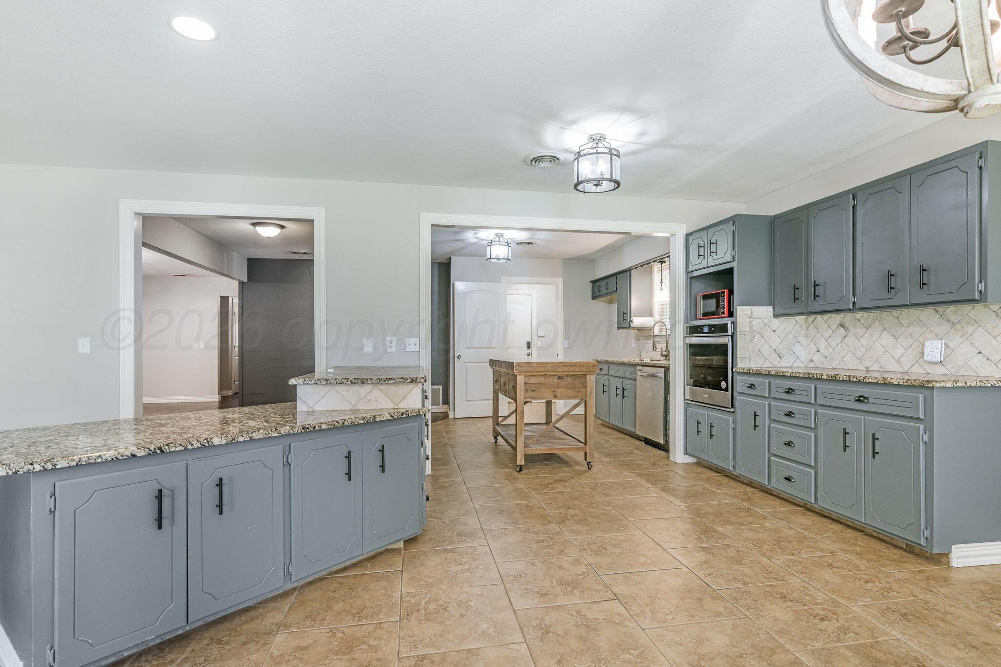 6527 Garwood Road Amarillo, TX 79109 - Photo 9 of 29 6527 Garwood Rd 15