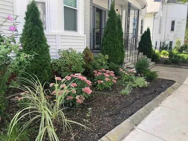 $3,200 | 51 College Avenue, Unit 2, Somerville, MA 02144