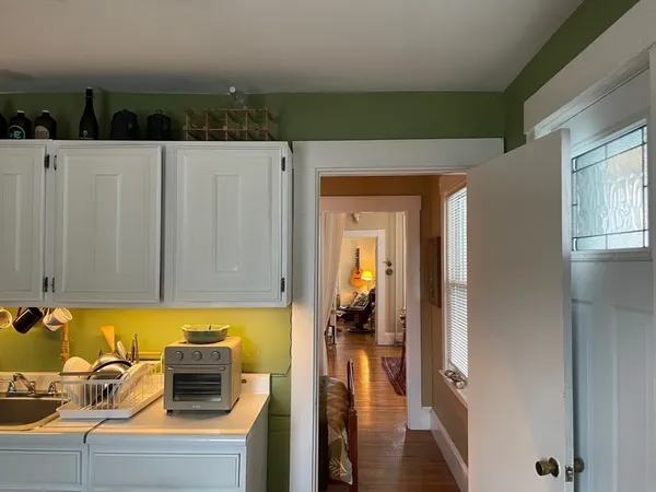 $3,200 | 51 College Avenue, Unit 2, Somerville, MA 02144