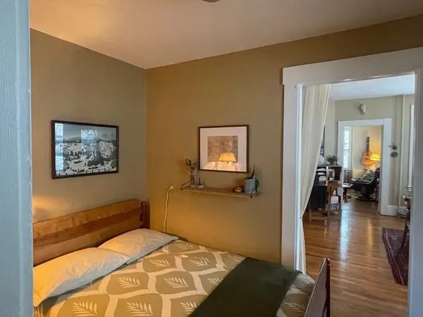 $3,200 | 51 College Avenue, Unit 2, Somerville, MA 02144