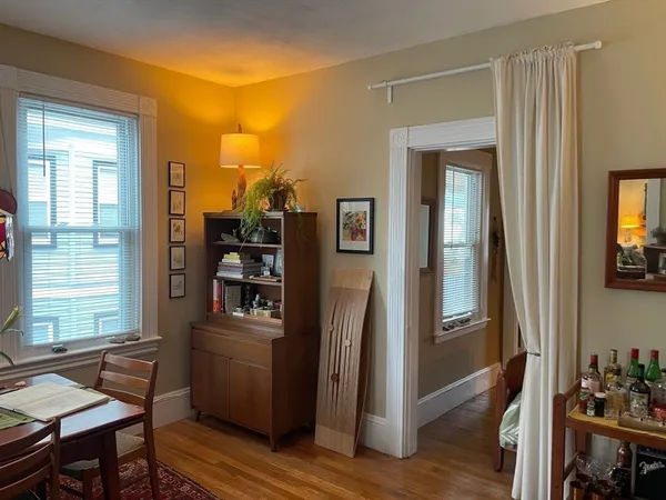 $3,200 | 51 College Avenue, Unit 2, Somerville, MA 02144