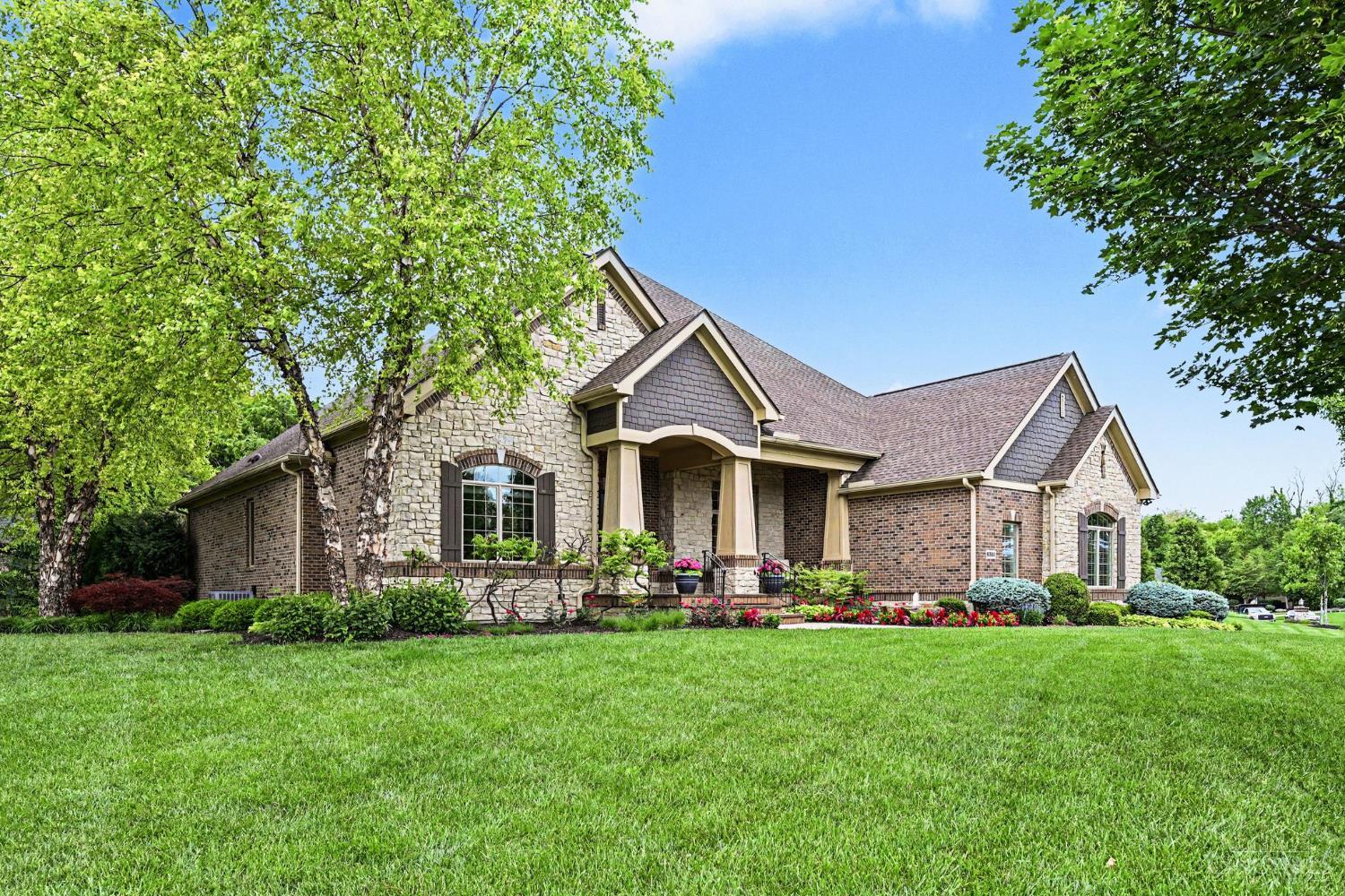 9356 Ridings Boulevard Dayton, OH 45458 - Photo 3 of 56
