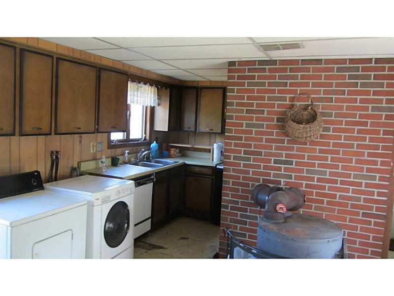 321 Tyler Road Windsor, ME 04363 - Photo 8 of 19 Kitchen.