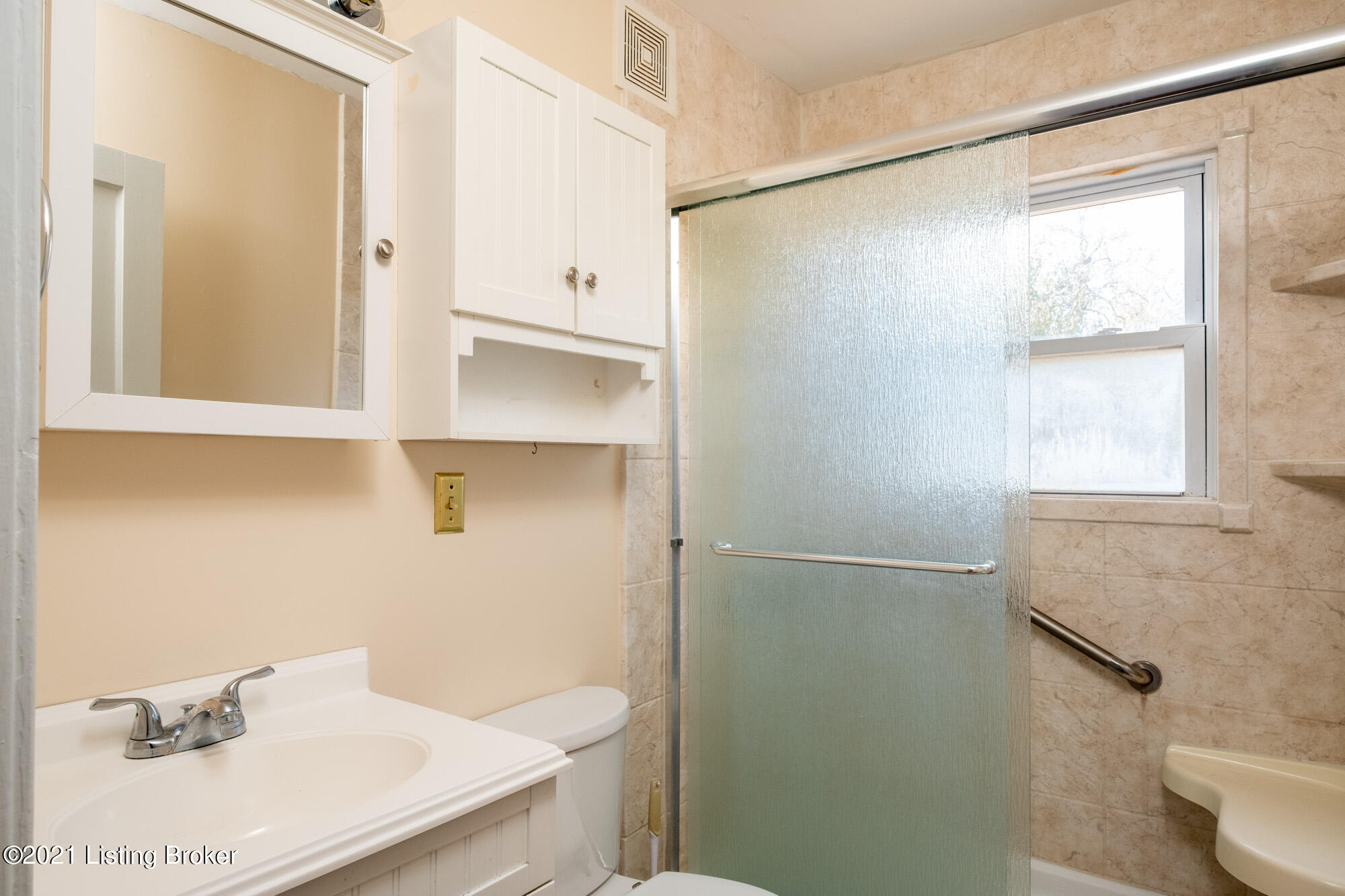 3408 Maple Road Louisville, KY 40299 - Photo 16 of 31 MLS-13