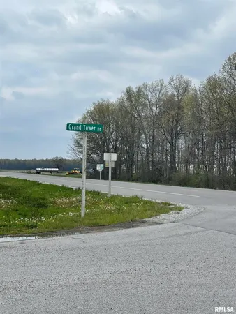 $280,000 | 612 3rd Avenue, Grand Tower, IL 62942