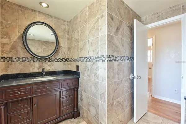 $2,500 | 1828 Southeast Lake Weir Avenue, Ocala, FL 34471