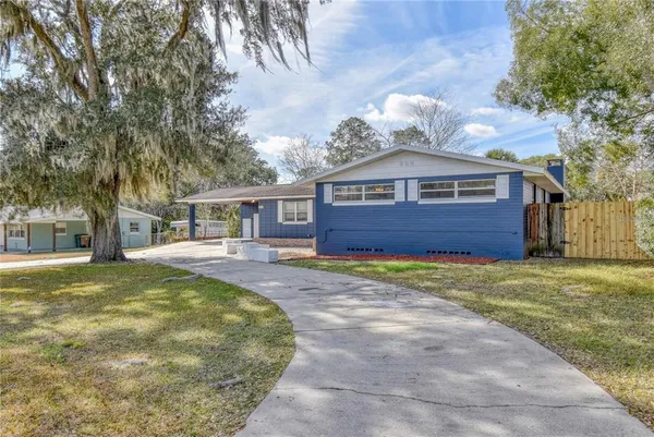 $2,500 | 1828 Southeast Lake Weir Avenue, Ocala, FL 34471