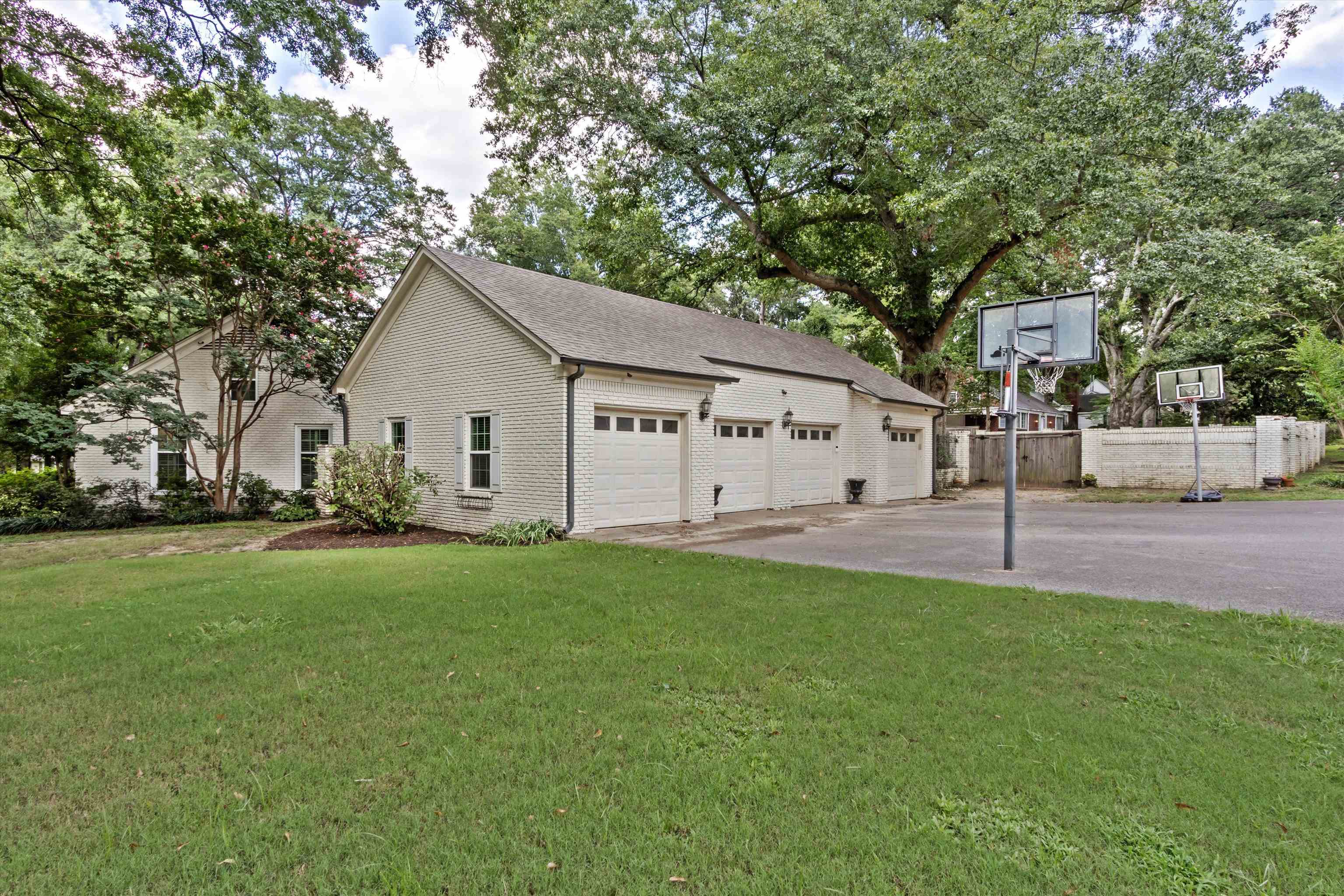 322 North Rose Road Memphis, TN 38117 - Photo 3 of 40 Gallery Image 3