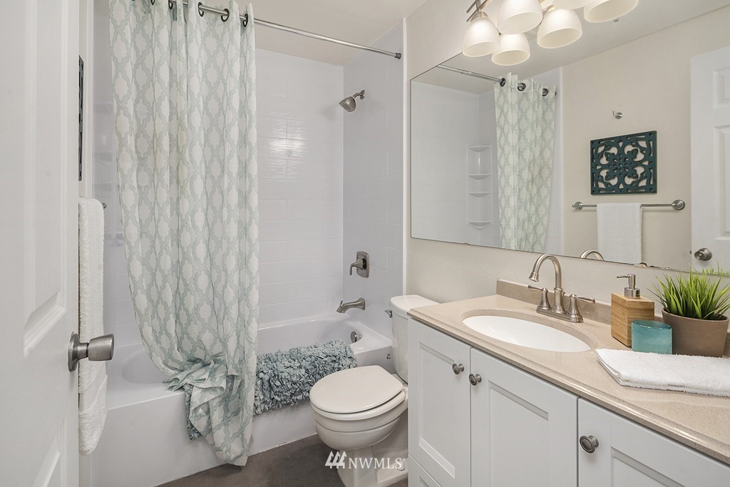 19404 Bothell Way Northeast, Unit B201 Bothell, WA 98011 - Photo 15 of 19