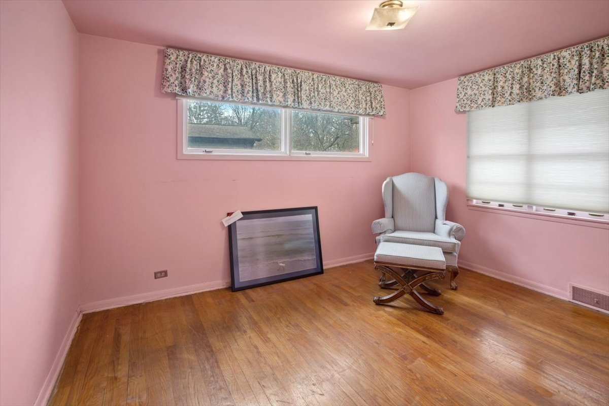 207 Town Acres Lane Roselle, IL 60172 - Photo 14 of 27 a view of room with a window
