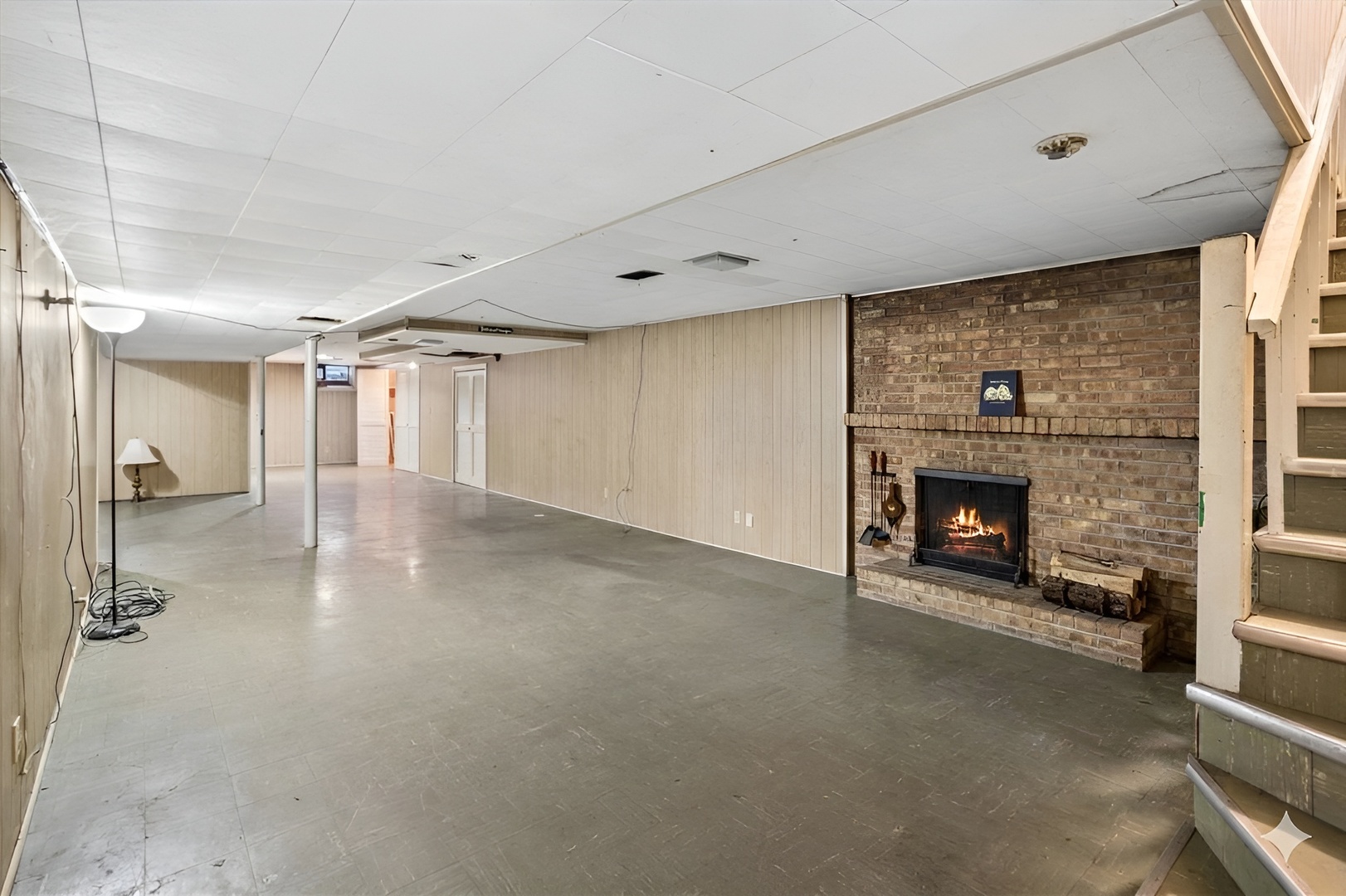 207 Town Acres Lane Roselle, IL 60172 - Photo 18 of 27 a view of a livingroom with a fireplace and a fireplace