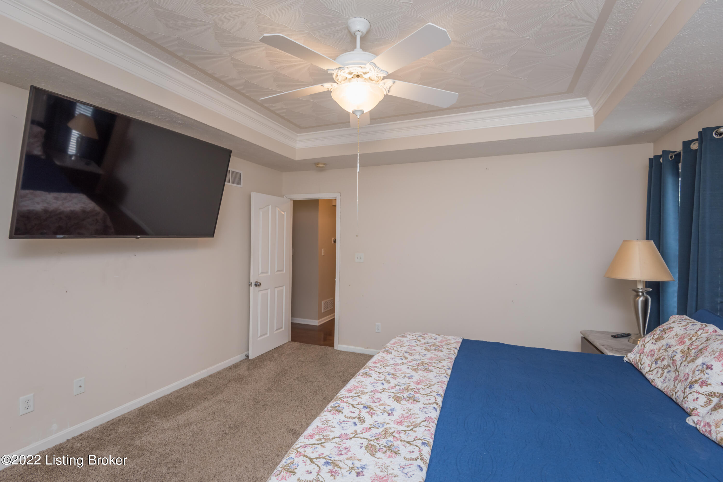 8102 Kellerman Road Louisville, KY 40219 - Photo 14 of 35 004