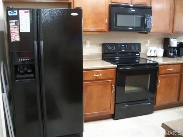 $395,000 | 2404 Andrea Crest Drive, Washington, MO 63090