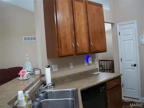 $395,000 | 2404 Andrea Crest Drive, Washington, MO 63090