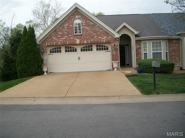 $395,000 | 2404 Andrea Crest Drive, Washington, MO 63090
