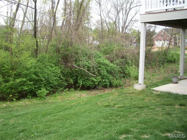 $395,000 | 2404 Andrea Crest Drive, Washington, MO 63090