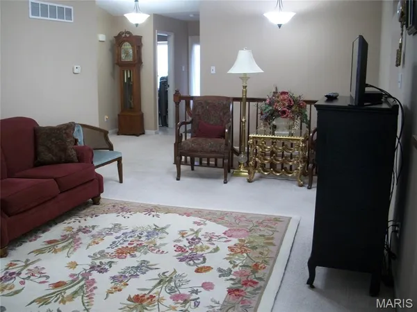 $395,000 | 2404 Andrea Crest Drive, Washington, MO 63090