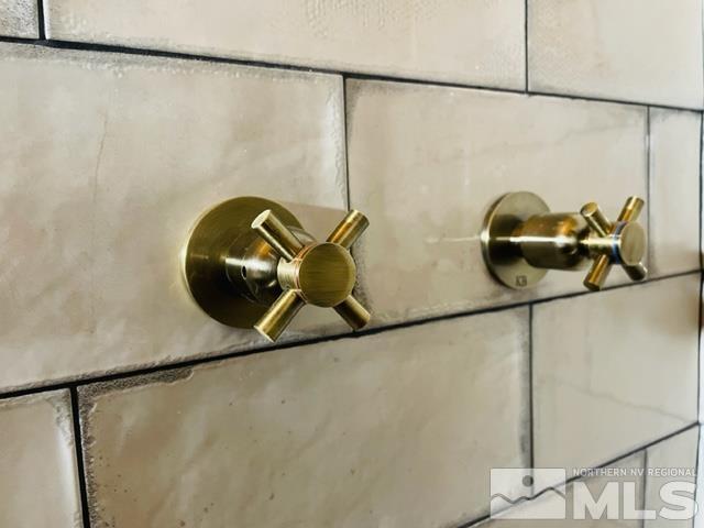 2428 Cartwright Road Reno, NV 89521 - Photo 21 of 39 a close view of sink