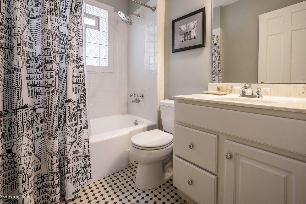 4208 Winchester Road Louisville, KY 40207 - Photo 22 of 37 First Floor Full Bath