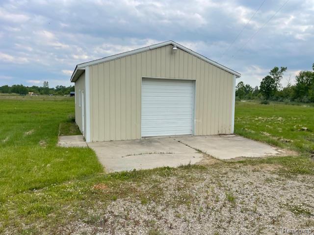 5998 Kelly Road Capac, MI 48014 - Photo 15 of 17