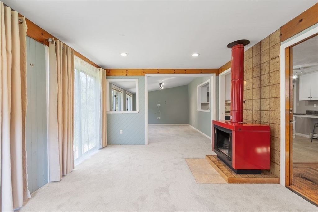 27 Launching Road Andover, MA 01810 - Photo 12 of 42 Gallery Image 12