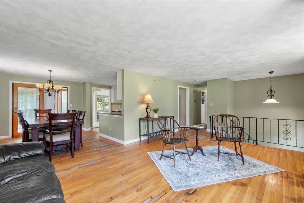 27 Launching Road Andover, MA 01810 - Photo 3 of 42 Gallery Image 3
