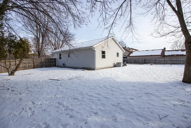 $230,000 | 515 East Oak Street, Kimberly, WI 54136