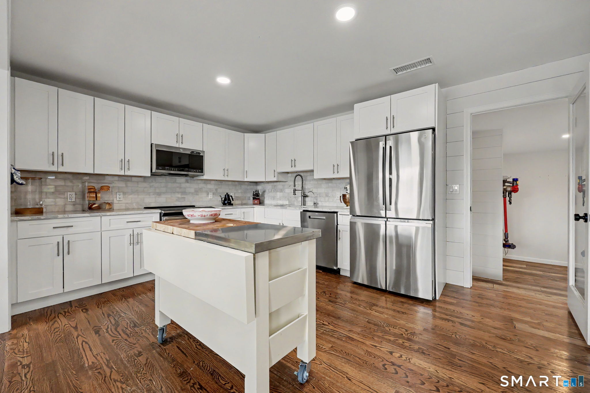 13 Fox Hollow Road New Fairfield, CT 06812 - Photo 27 of 36
