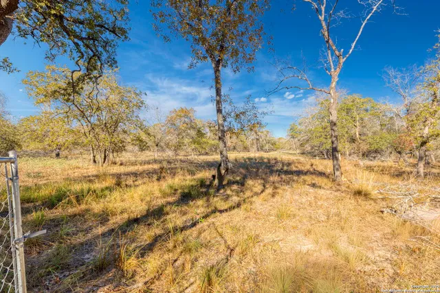 $489,900 | 105 Saddle Up Circle, La Vernia, TX 78121