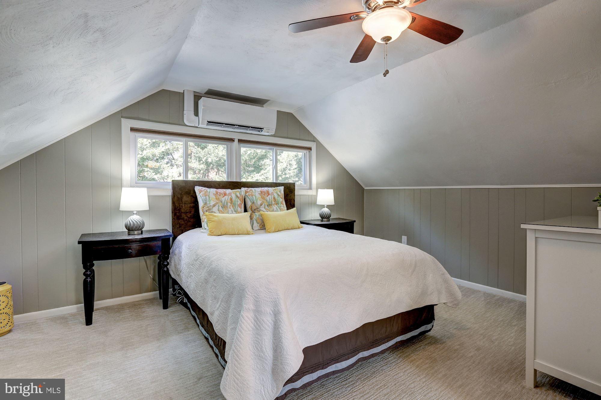 822 Bowie Road Rockville, MD 20852 - Photo 31 of 40 Third bedroom.
