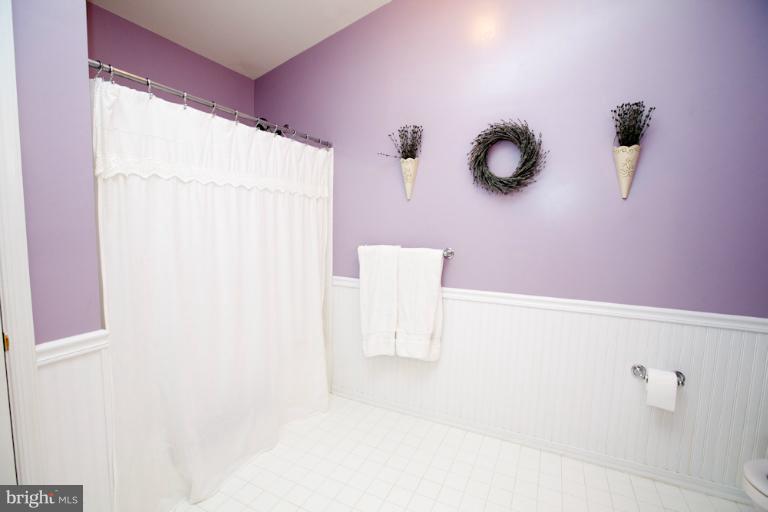 14410 Autumn Crest Road Boyds, MD 20841 - Photo 15 of 25 a bathroom with a shower