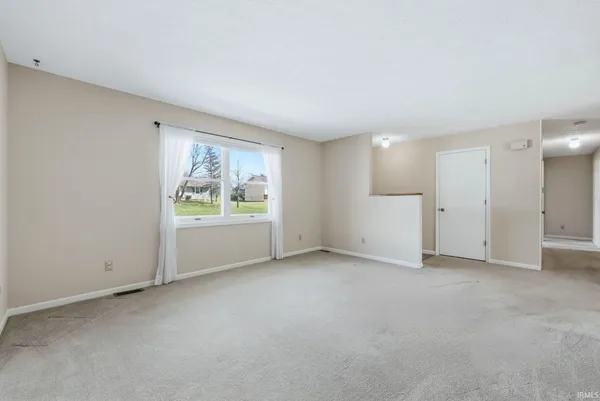 $289,900 | 2704 Huffman Street, Winona Lake, IN 46590