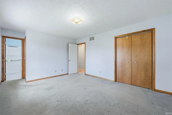 $289,900 | 2704 Huffman Street, Winona Lake, IN 46590