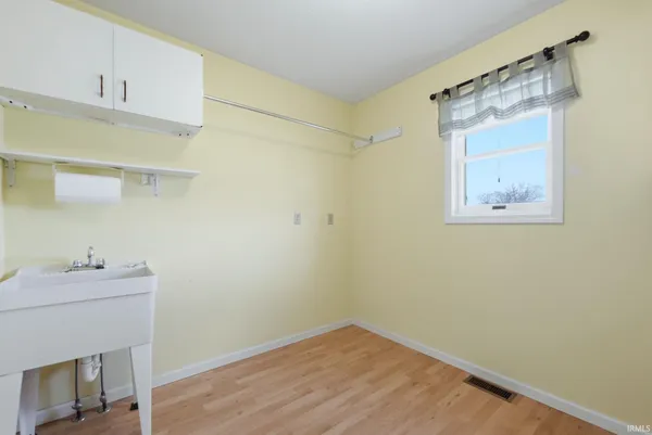 $289,900 | 2704 Huffman Street, Winona Lake, IN 46590